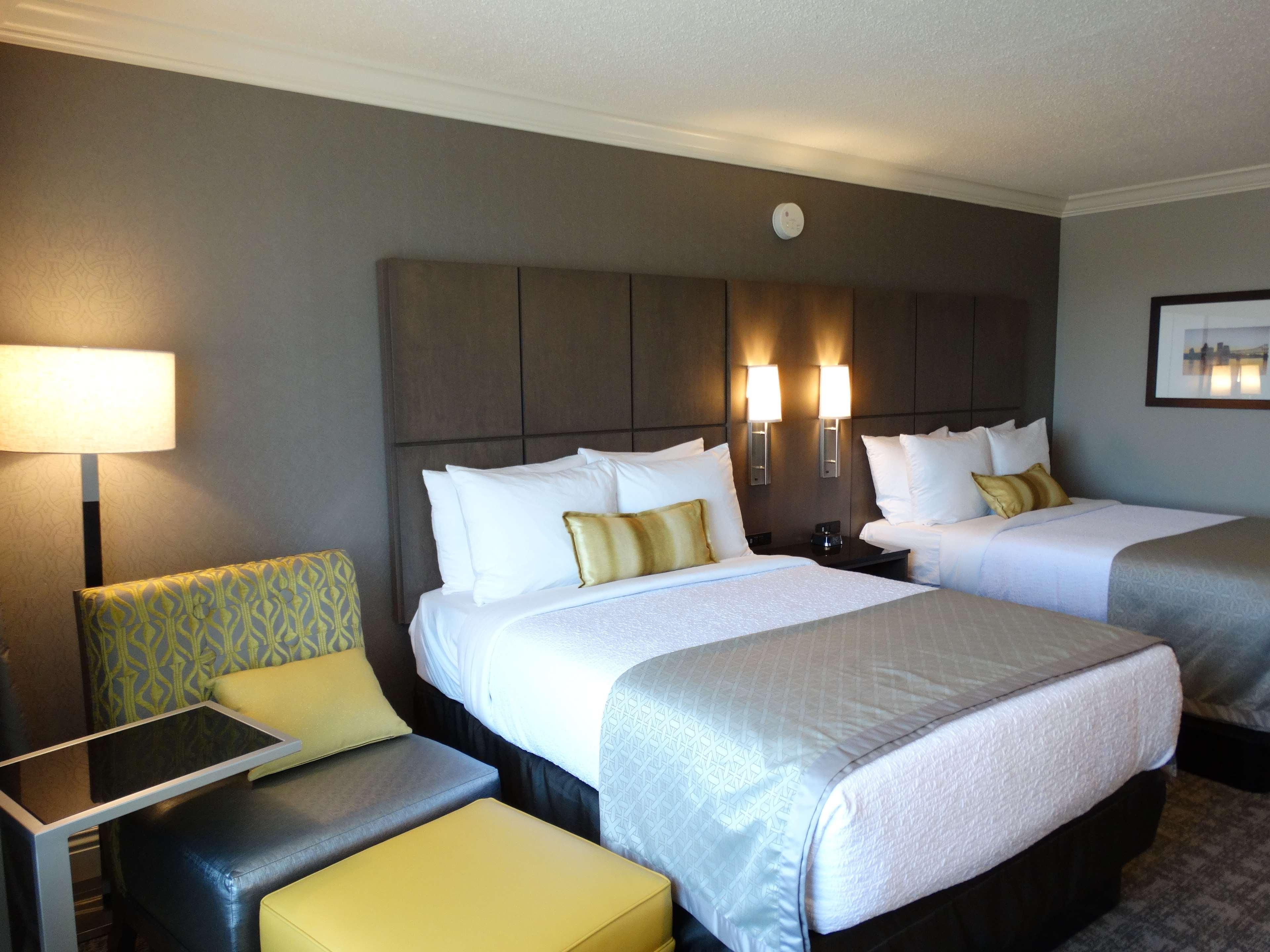 Hotel Western Premier Airport/expo Center